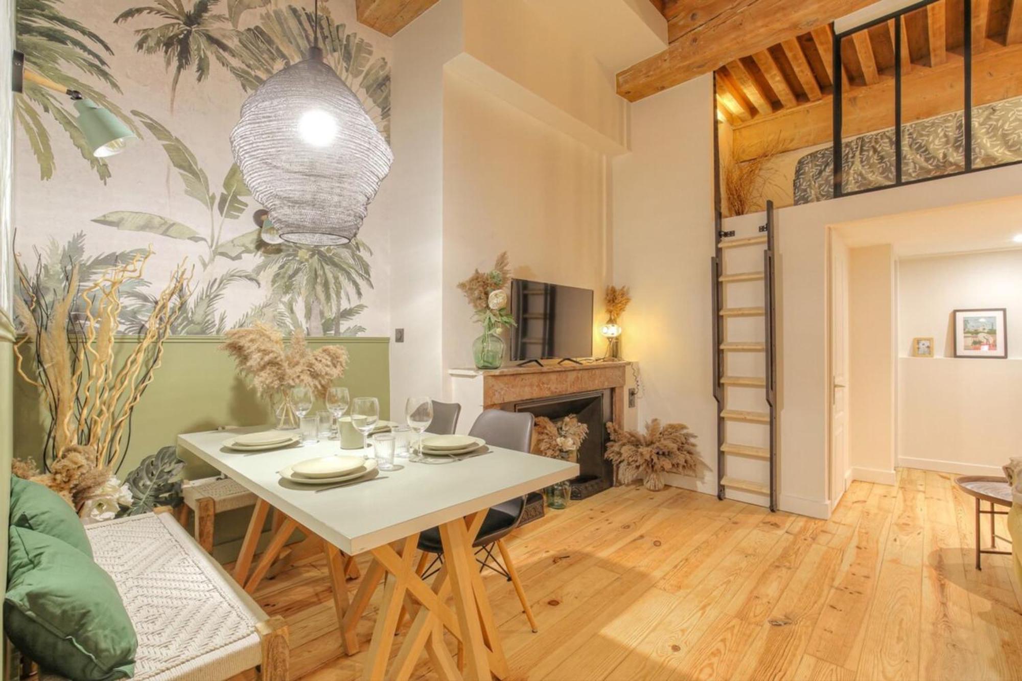 Ferienwohnung Le Raffine Avec Caractere En Hypercentre Lyon Exterior foto